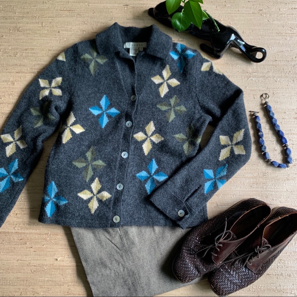 Sorbe Lambswool Gray Pinwheel  Cardigan